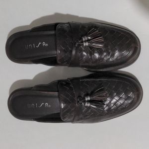 Unisa Women's Dark Brown 1 " Heel Slip On Shoes. Size 6 B